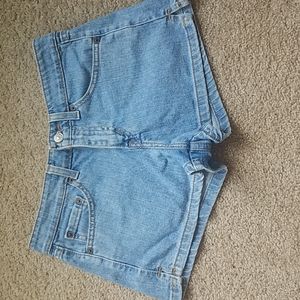 Levi's Super-Low Stretch Jean Shorts, Size 5